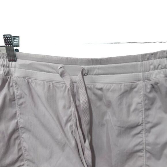 Lululemon Hotty Hot Low Rise Drawstring Athletic Running Shorts White Size 8 - Picture 3 of 12